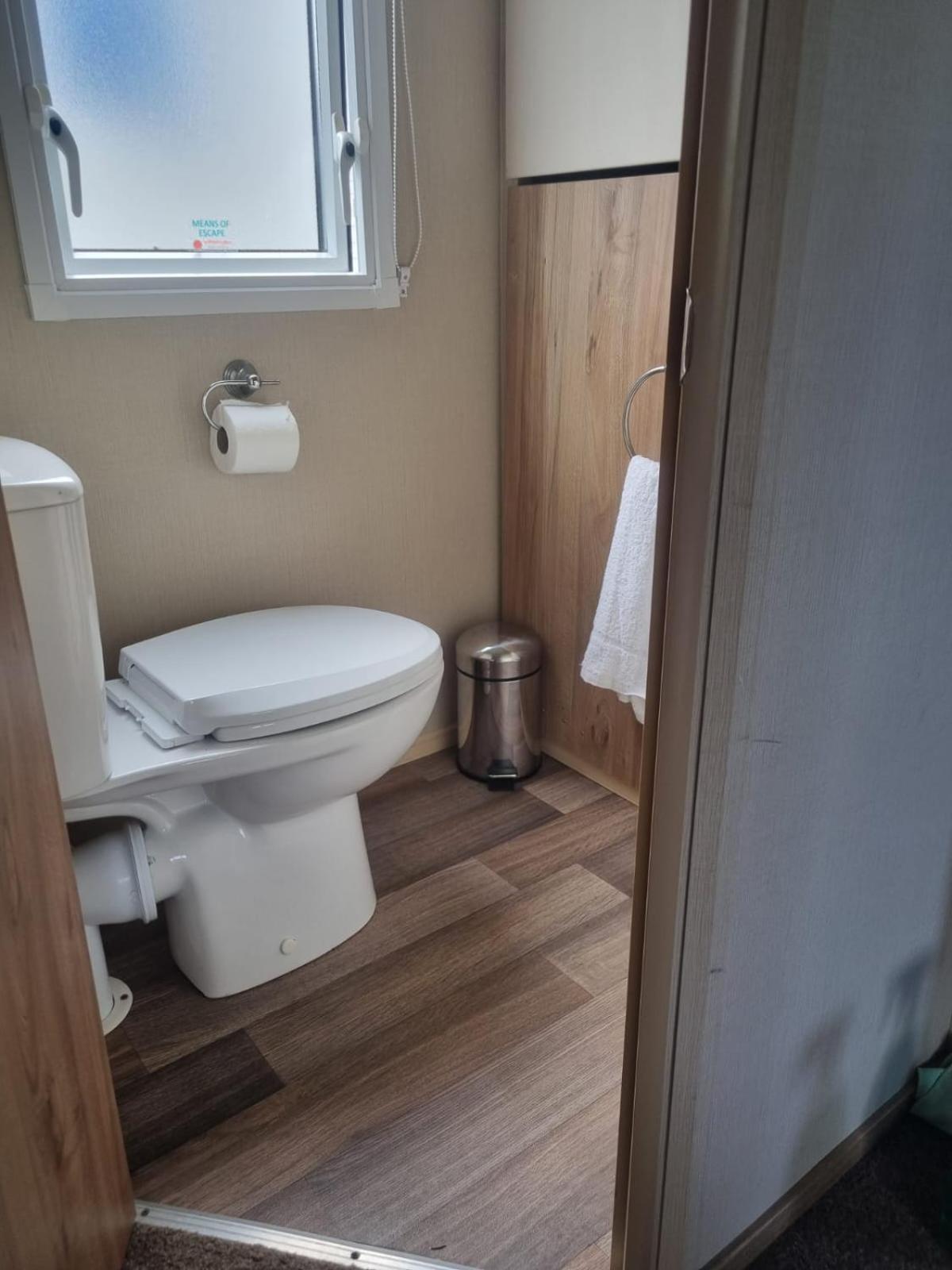 Newquay Bay Porth Caravan - 6 Berth Exterior foto